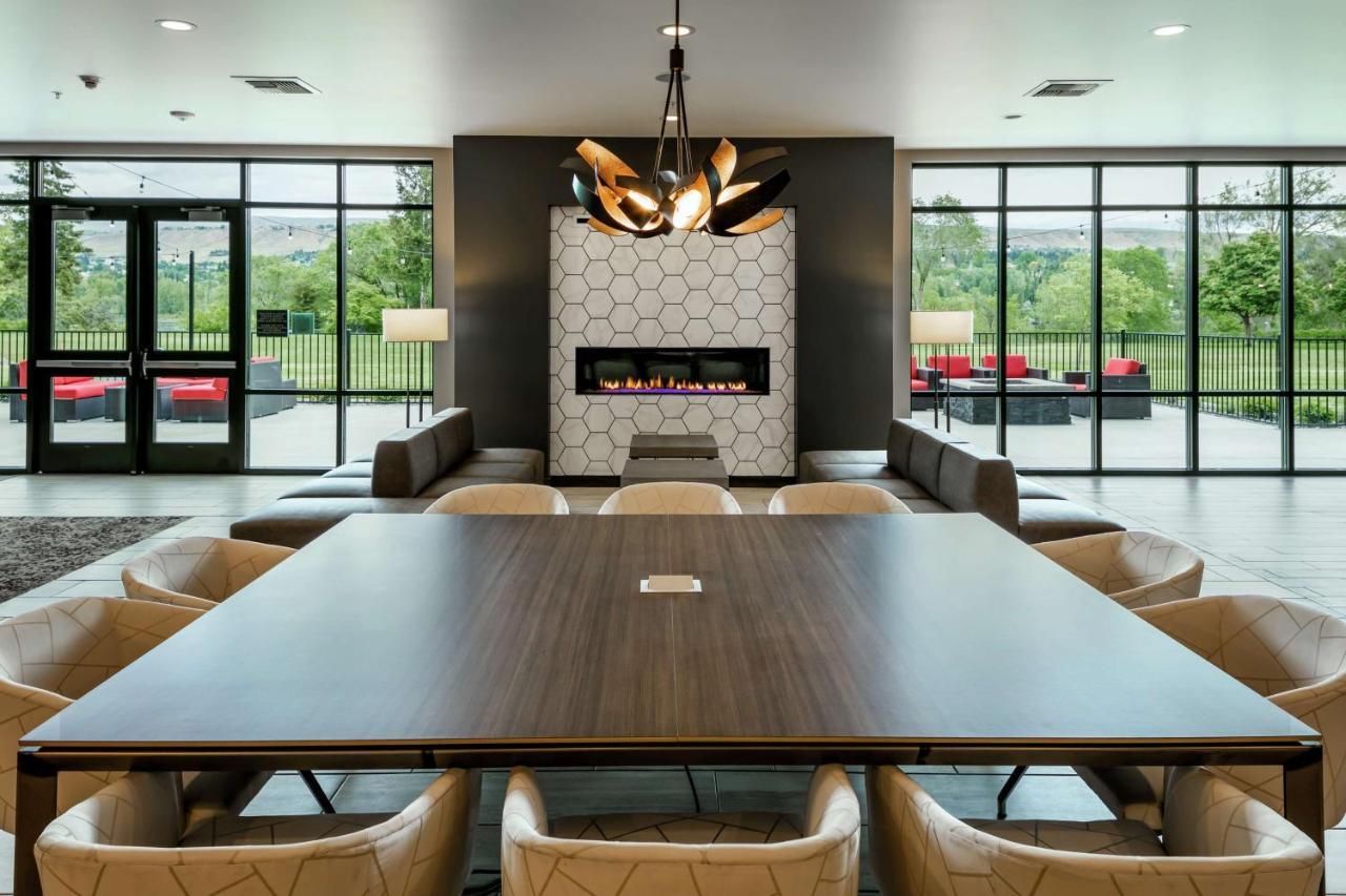 Hilton Garden Inn Wenatchee, Wa Екстериор снимка