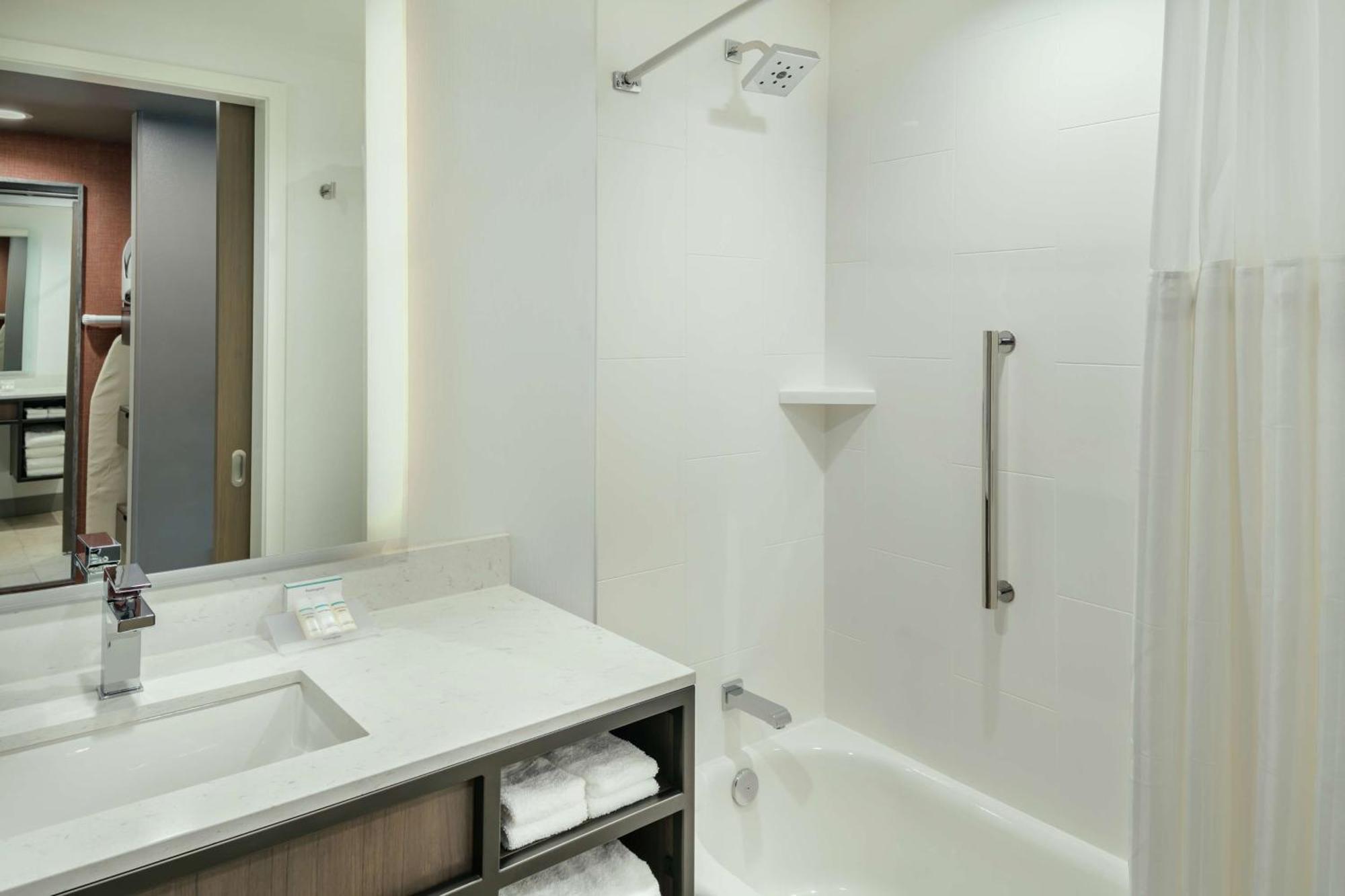 Hilton Garden Inn Wenatchee, Wa Екстериор снимка