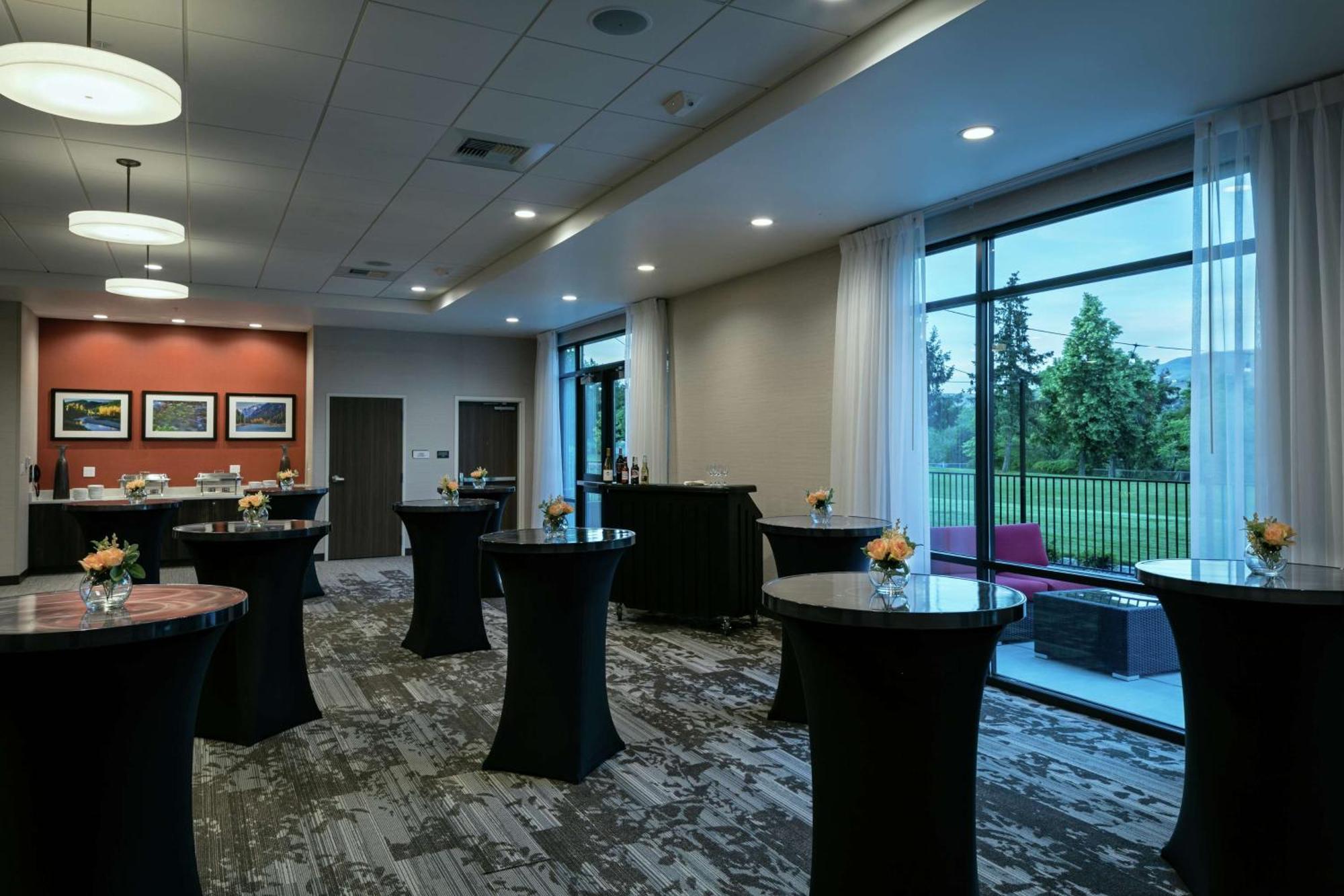 Hilton Garden Inn Wenatchee, Wa Екстериор снимка