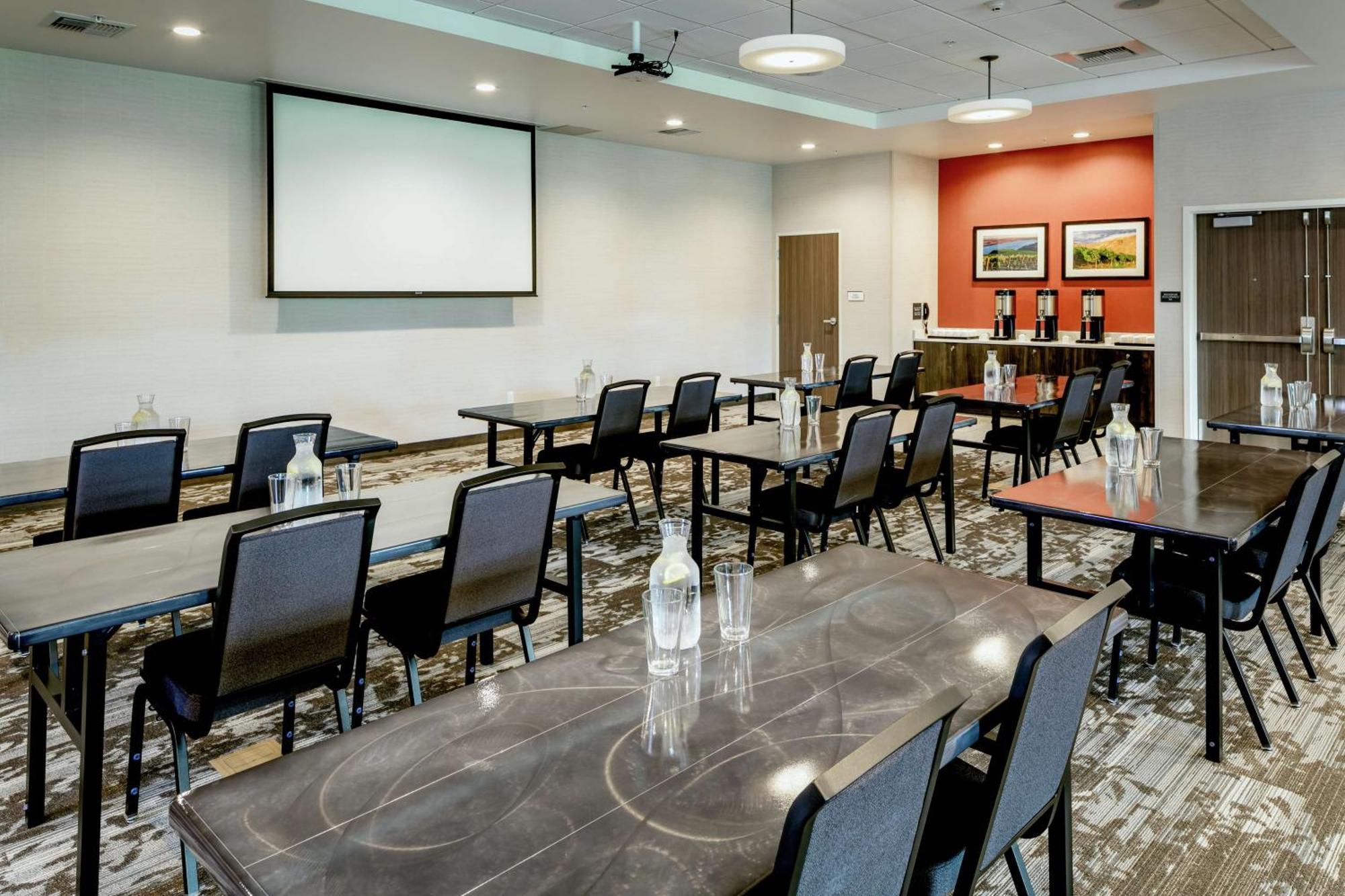 Hilton Garden Inn Wenatchee, Wa Екстериор снимка