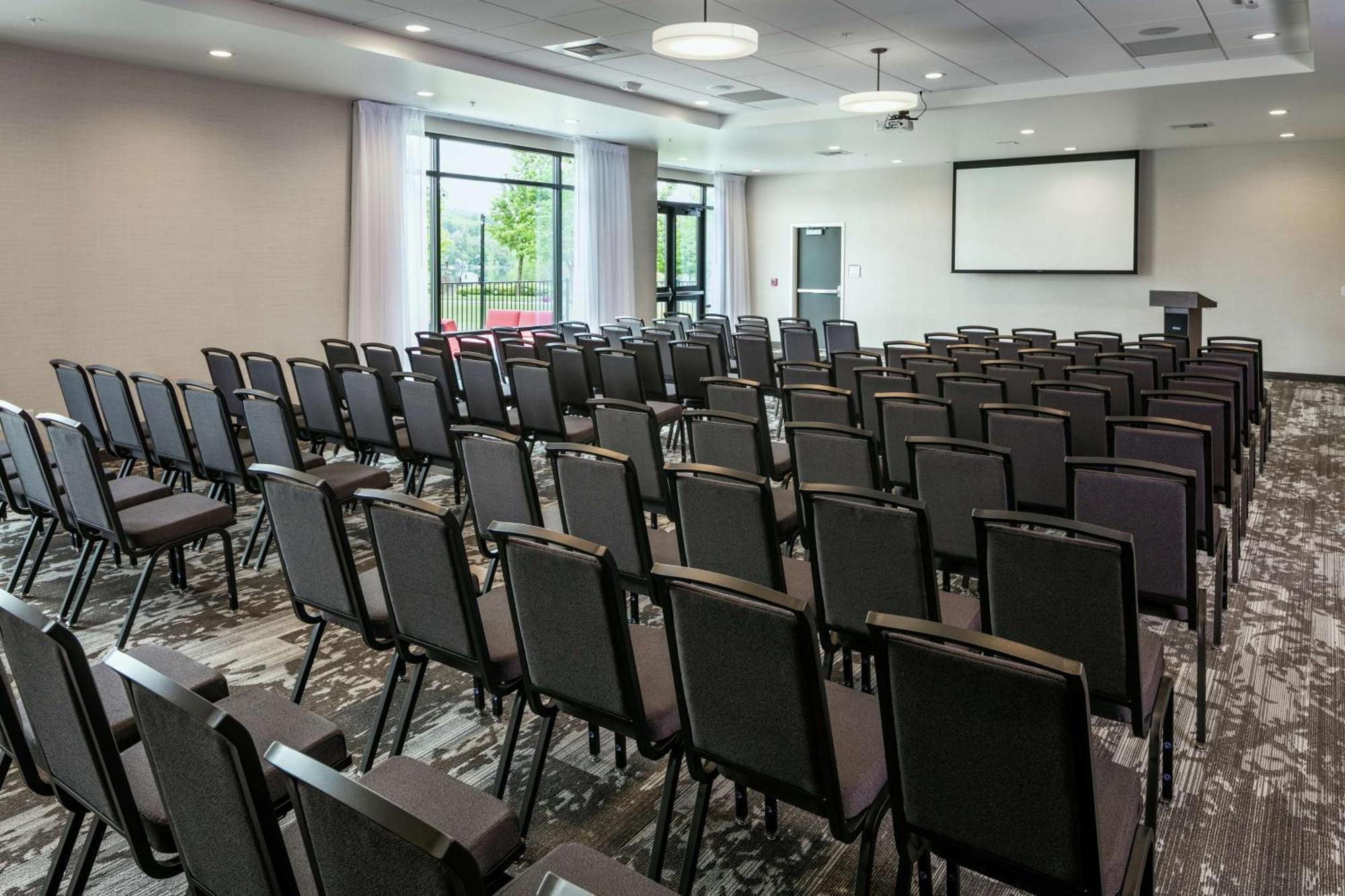 Hilton Garden Inn Wenatchee, Wa Екстериор снимка