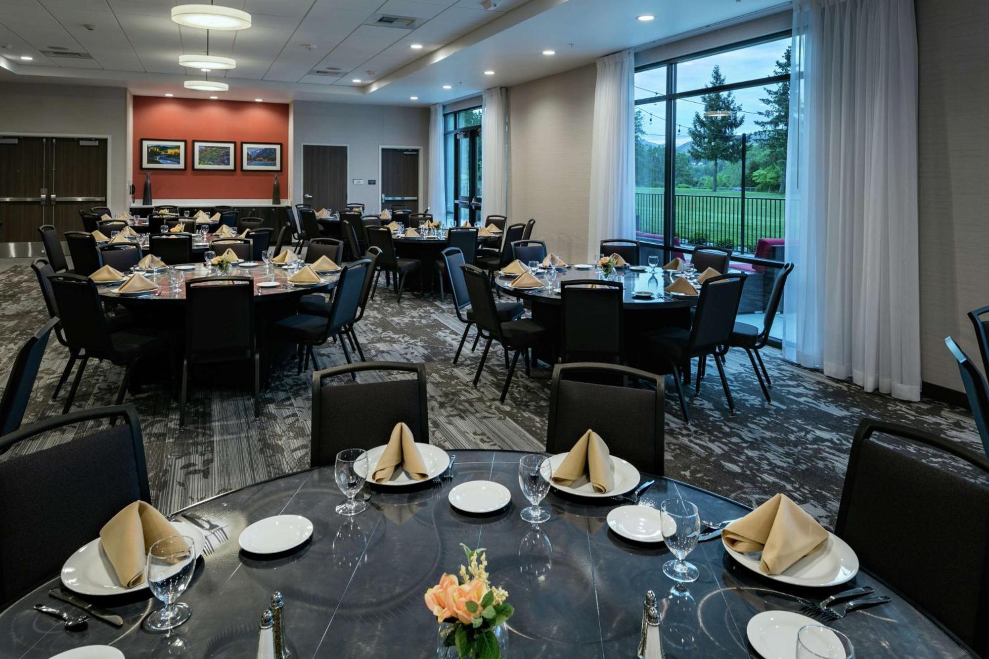 Hilton Garden Inn Wenatchee, Wa Екстериор снимка
