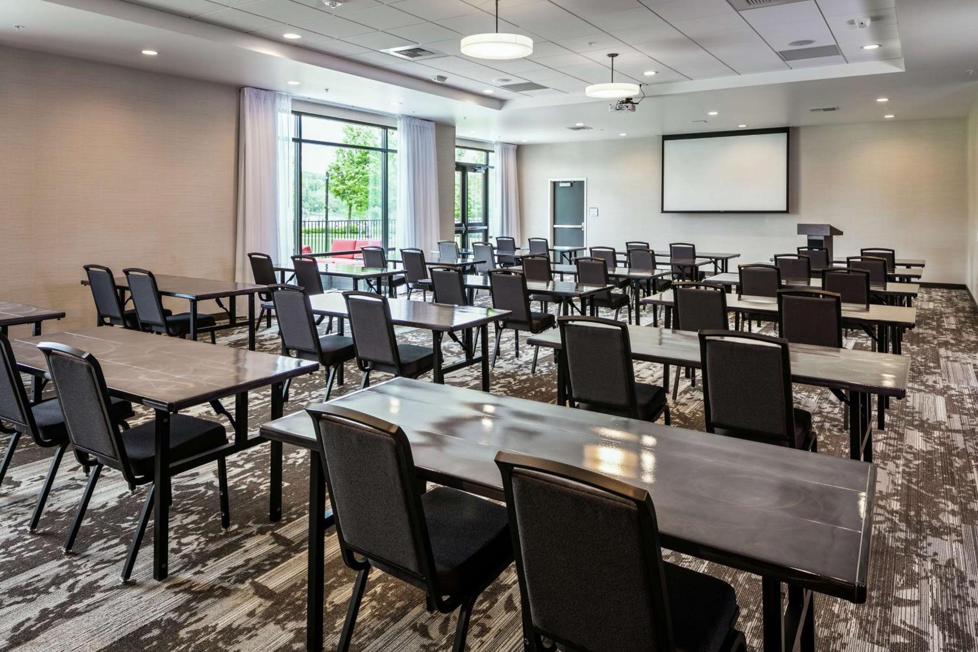 Hilton Garden Inn Wenatchee, Wa Екстериор снимка