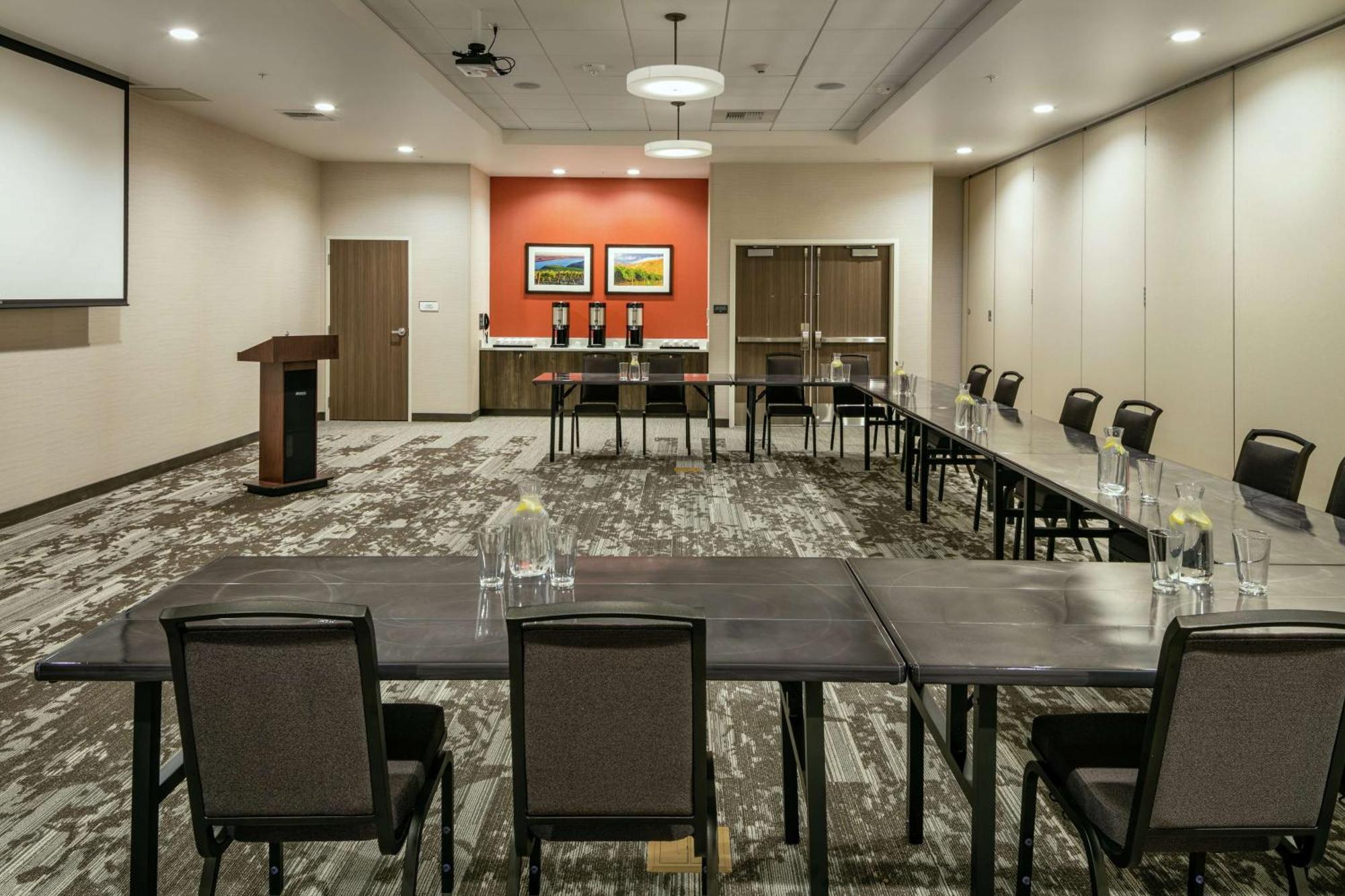 Hilton Garden Inn Wenatchee, Wa Екстериор снимка